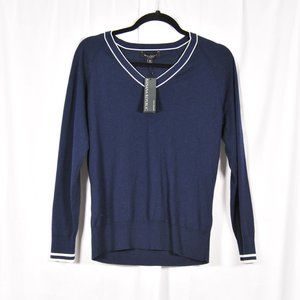 Banana Republic Women’s Navy Blue White Tipped Sweater